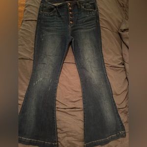 Risen flare with 5 button fly.